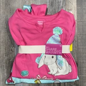 OshKosh B’gosh 2 piece girls pajama set